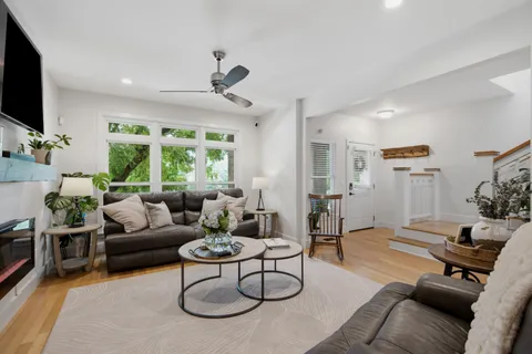 $589,000 | 904 Ireland Street, Nashville, TN 37208