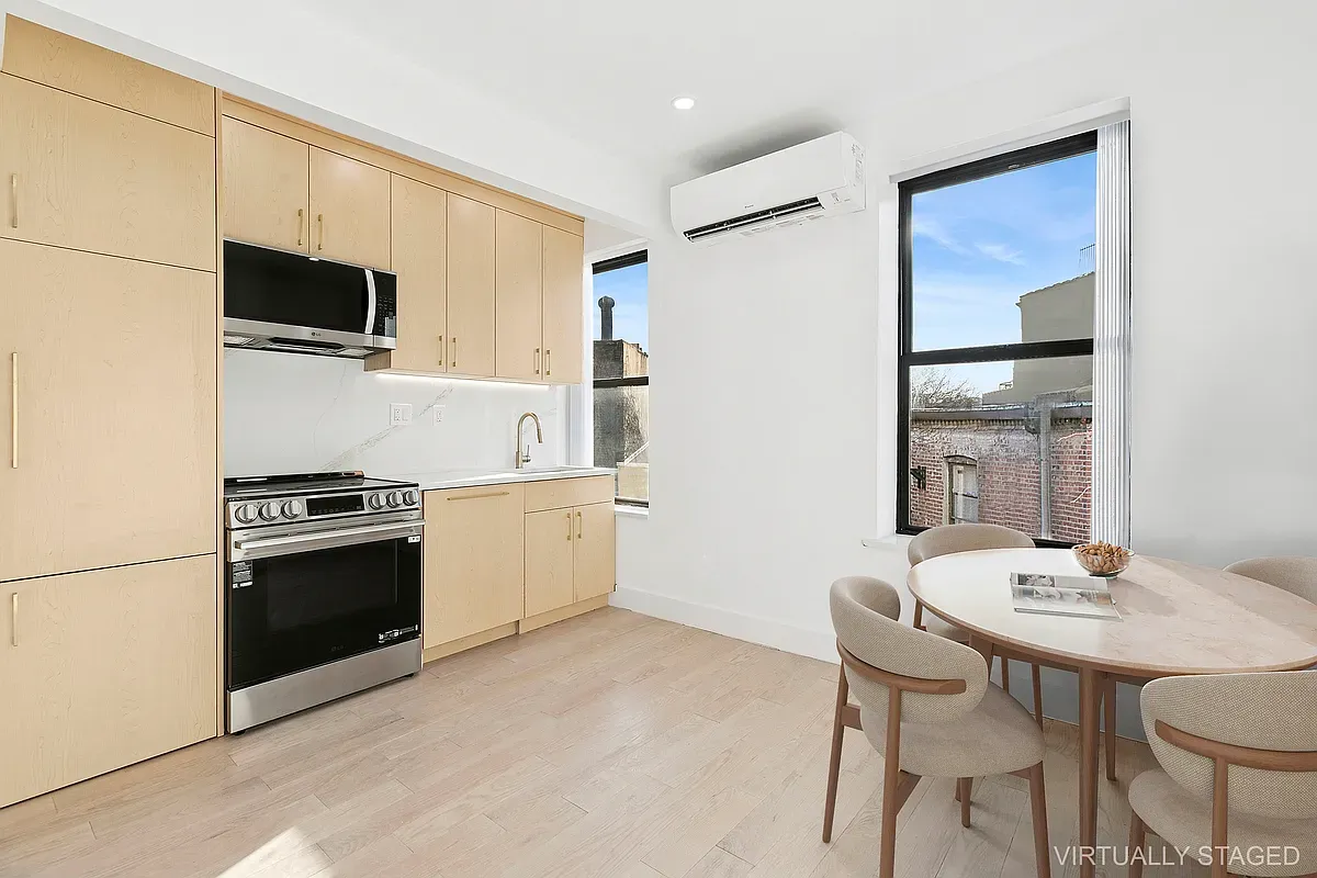 $3,662 | 204 Flatbush Avenue, Unit 3R | Park Slope