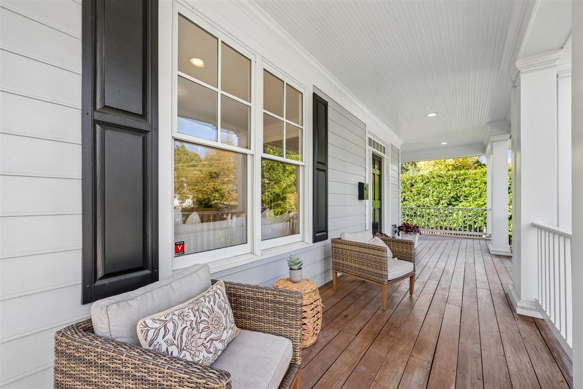 6012 Walhonding Road Bethesda, MD 20816 - Photo 4 of 59 Gallery Image 4