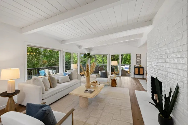 $1,695,000 | 8 Westwood Court, Orinda, CA 94563