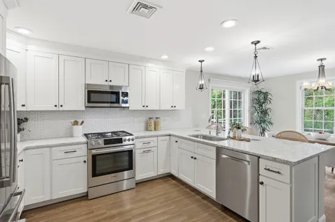 Contact Agent | Cheevers Path, Bedford, MA 01730