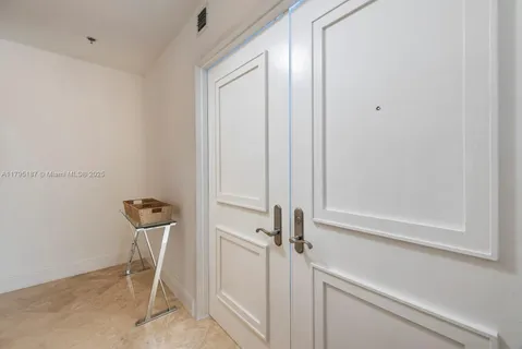 $4,500,000 | 1000 South Pointe Drive, Unit 1903, Miami Beach, FL 33139