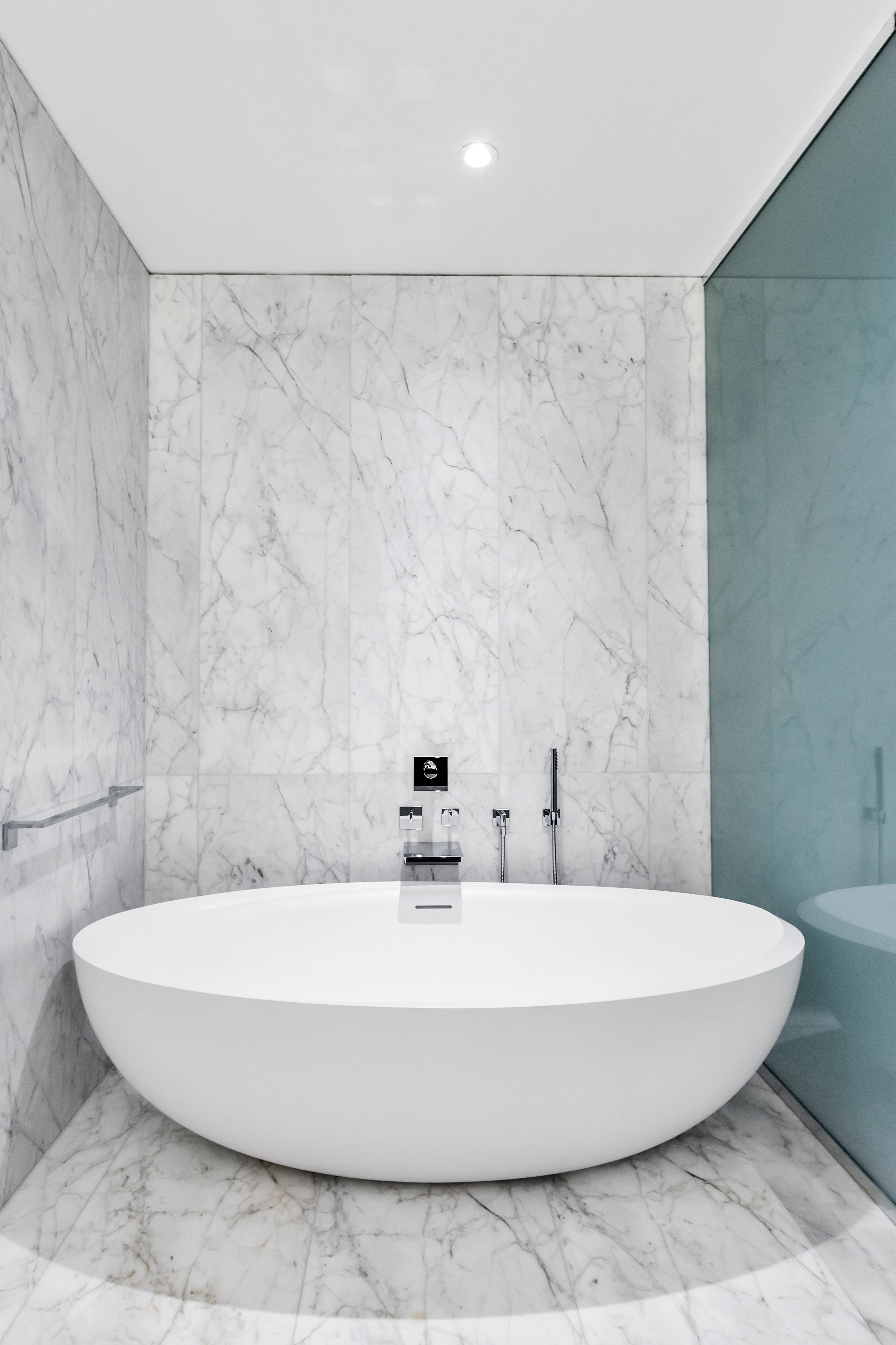 520 West 28th Street, Unit 18 Manhattan, NY 10001 - Photo 12 of 21 a bathroom with a sink and a mirror