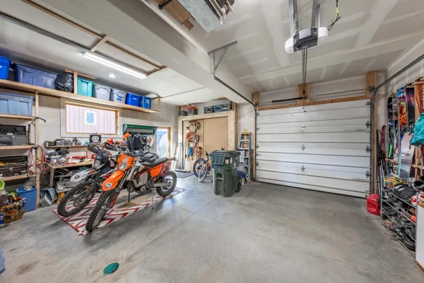 $3,900,000 | 667 East Kelly Avenue, Jackson, WY 83001