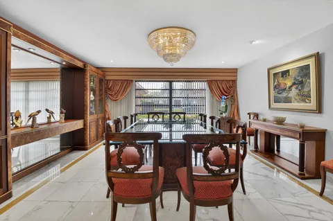 $2,000,000 | 2101 Northwest 25th Street, Boca Raton, FL 33431