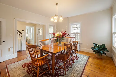 $1,989,000 | 48 Hawthorn Street, Unit 2, Cambridge, MA 02138