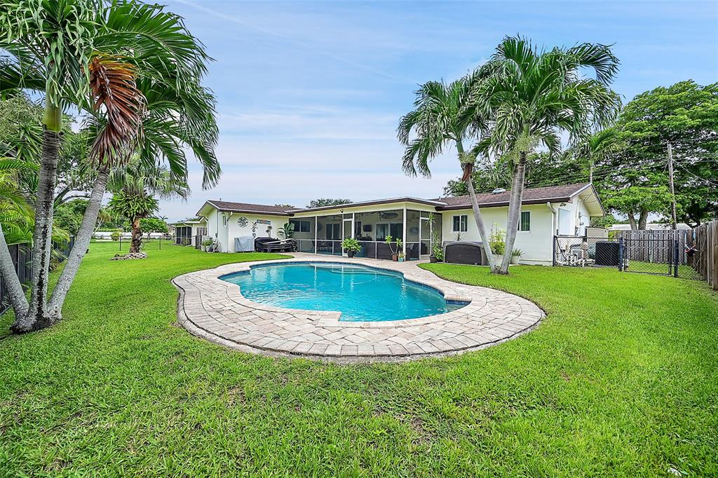 7140 Northwest 10th Court Plantation, FL 33313 - Photo 35 of 43