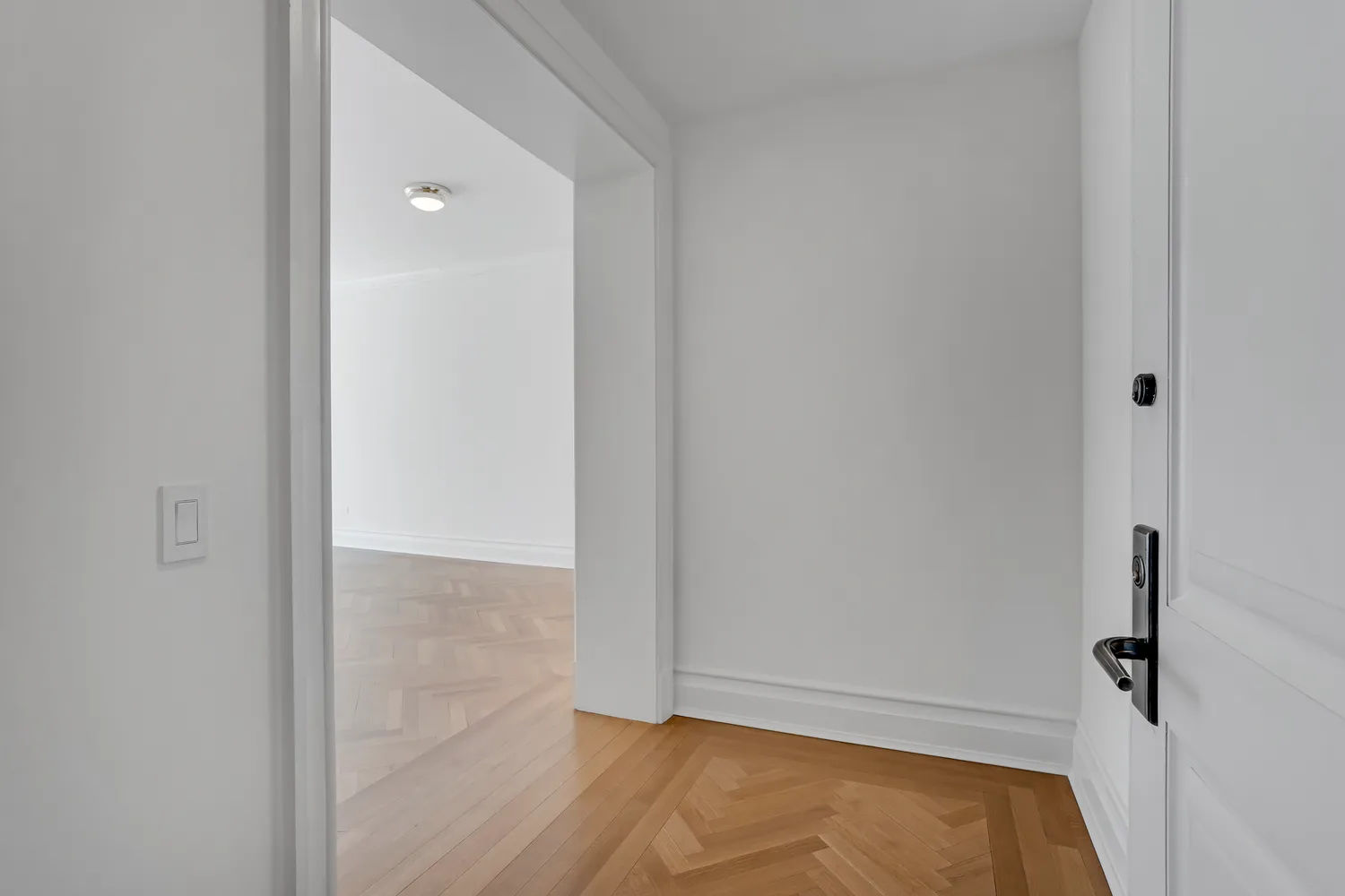 $12,000 | 15 Central Park West, Unit 16J | Upper West Side