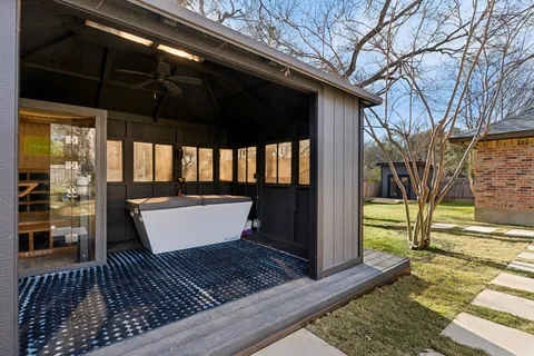 $995,000 | 2508 Comburg Castle Way, Austin, TX 78748