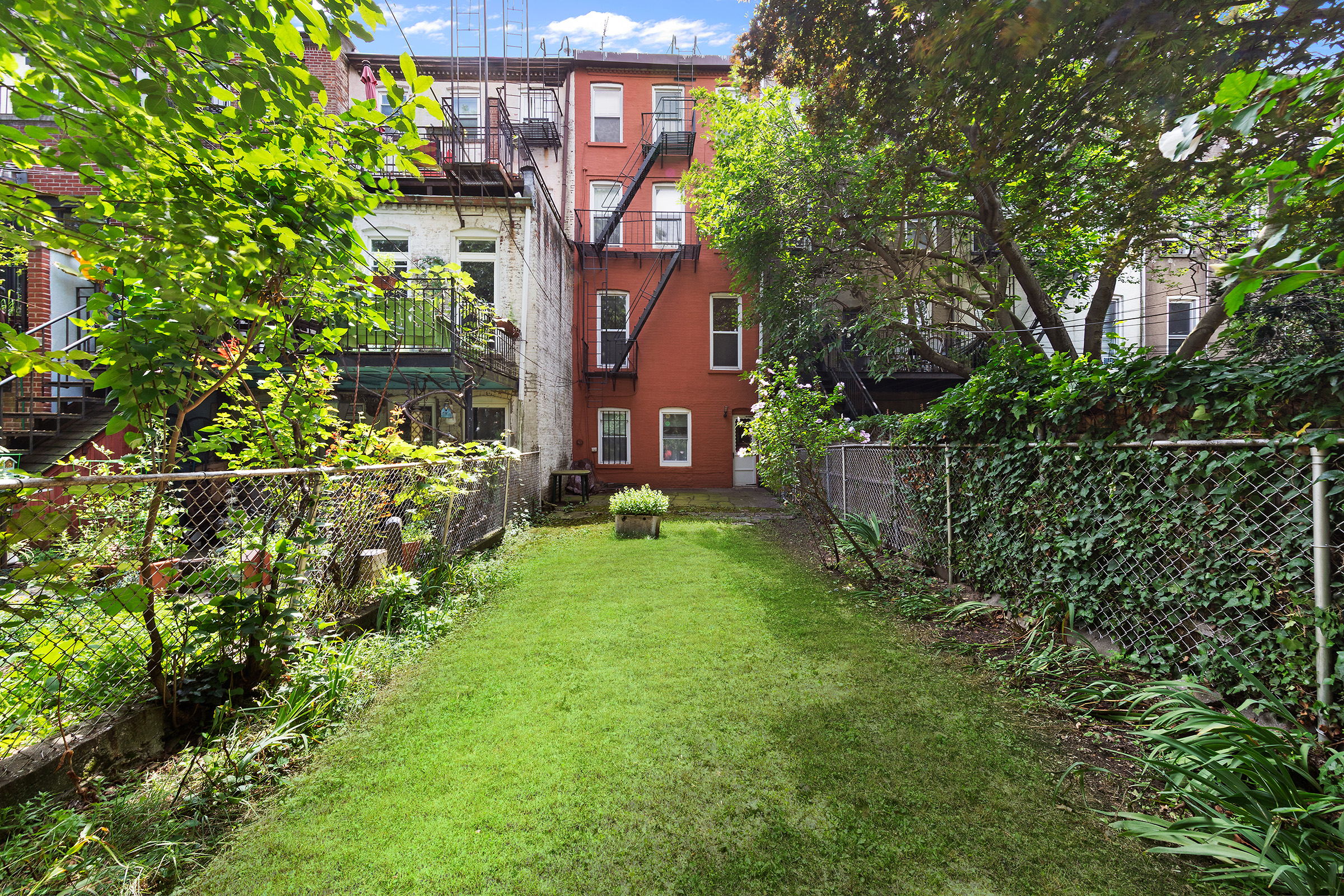 357 Degraw Street Brooklyn, NY 11231 - Photo 6 of 9