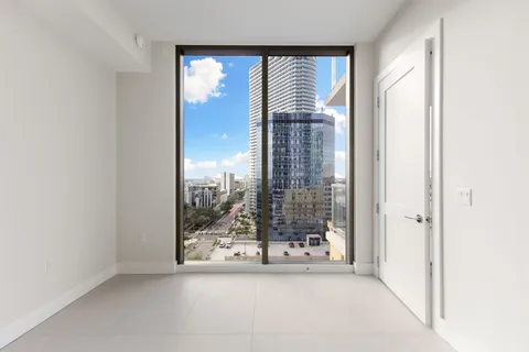 $1,275,000 | 235 1st Avenue North, Unit 1407, St. Petersburg, FL 33701