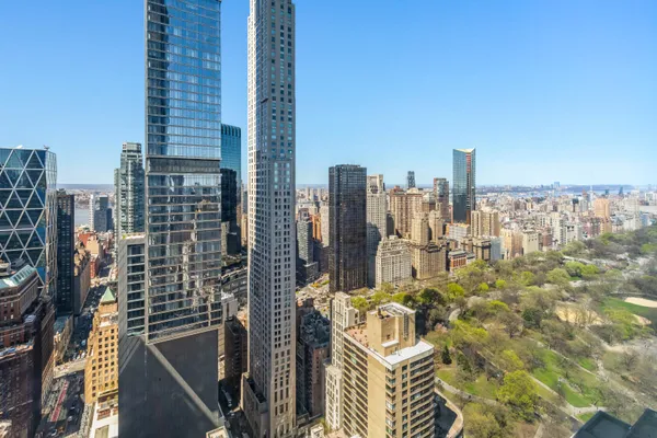 $6,200,000 | 157 West 57th Street, Unit 50B | Midtown Central