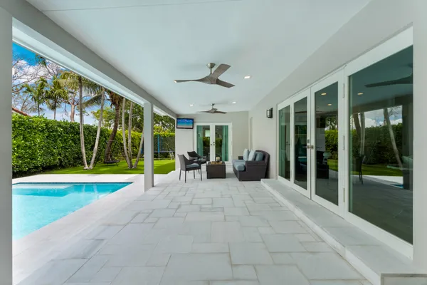 $1,800,000 | 9511 Southwest 93rd Street, Miami, FL 33176