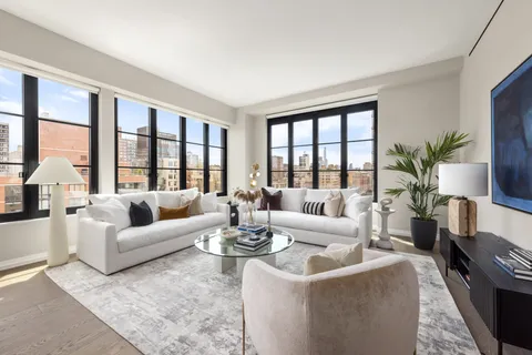 $5,325,000 | 250 West 96th Street, Unit 19D | Upper West Side