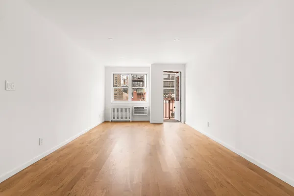 $6,000 | 170 West 23rd Street, Unit 5N | Chelsea