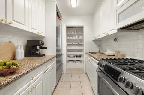 $1,495,000 | 400 East 56th Street, Unit 20L | Sutton Place