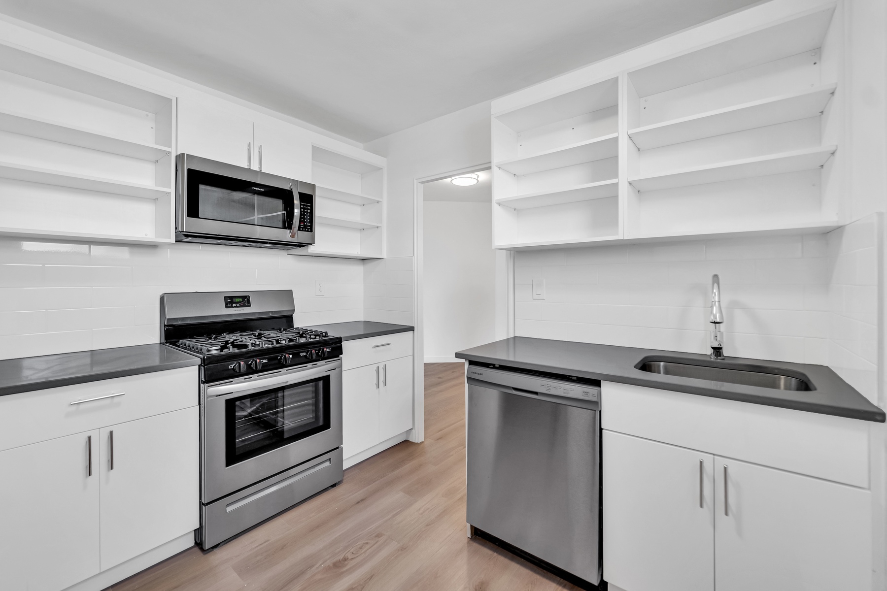 5800 Arlington Avenue, Unit 7F Bronx, NY 10471 - Photo 2 of 15