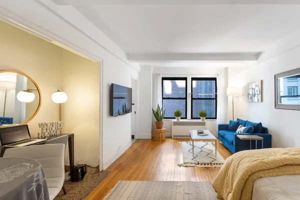 $415,000 | 205 East 78th Street, Unit 8S | Upper East Side