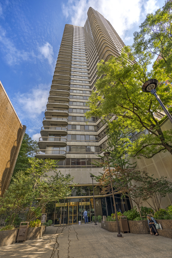 167 East 61st Street, Unit 21B Manhattan, NY 10065 - Photo 11 of 12 a front view of a building
