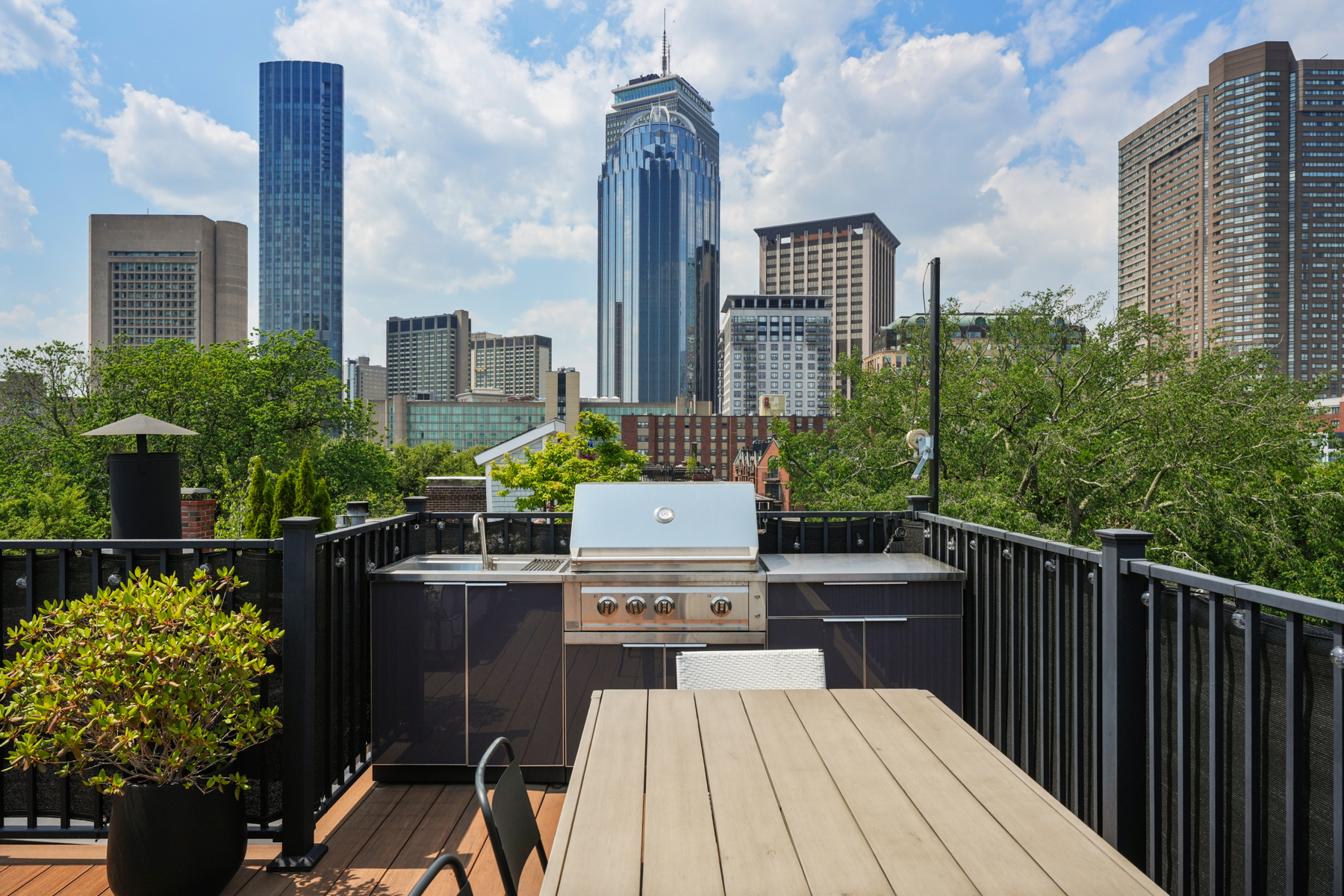 17 Braddock Park, Unit 3 Boston, MA 02116 - Photo 16 of 24