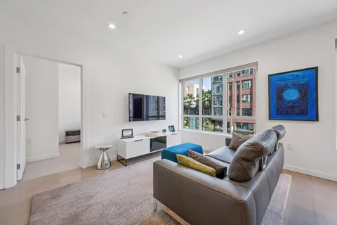 $1,098,000 | 110 Channel Street, Unit 327, San Francisco, CA 94158