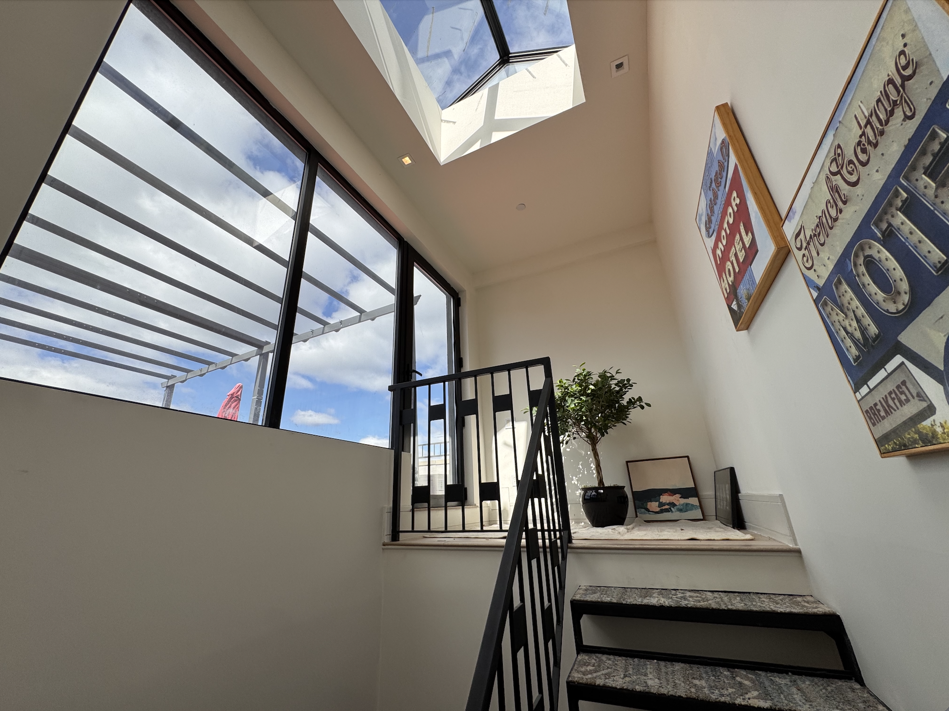 288 19th Street, Unit 3 Brooklyn, NY 11215 - Photo 18 of 26 a view of entryway and hall