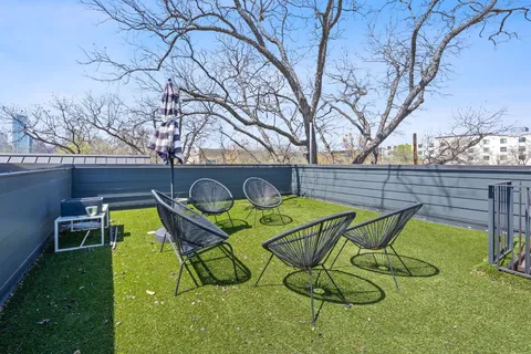 $765,500 | 308 Onion Street, Austin, TX 78702