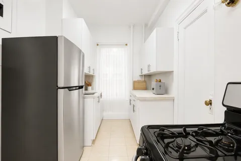 $1,450,000 | 416 Ocean Avenue, Unit 14 | Prospect Park South