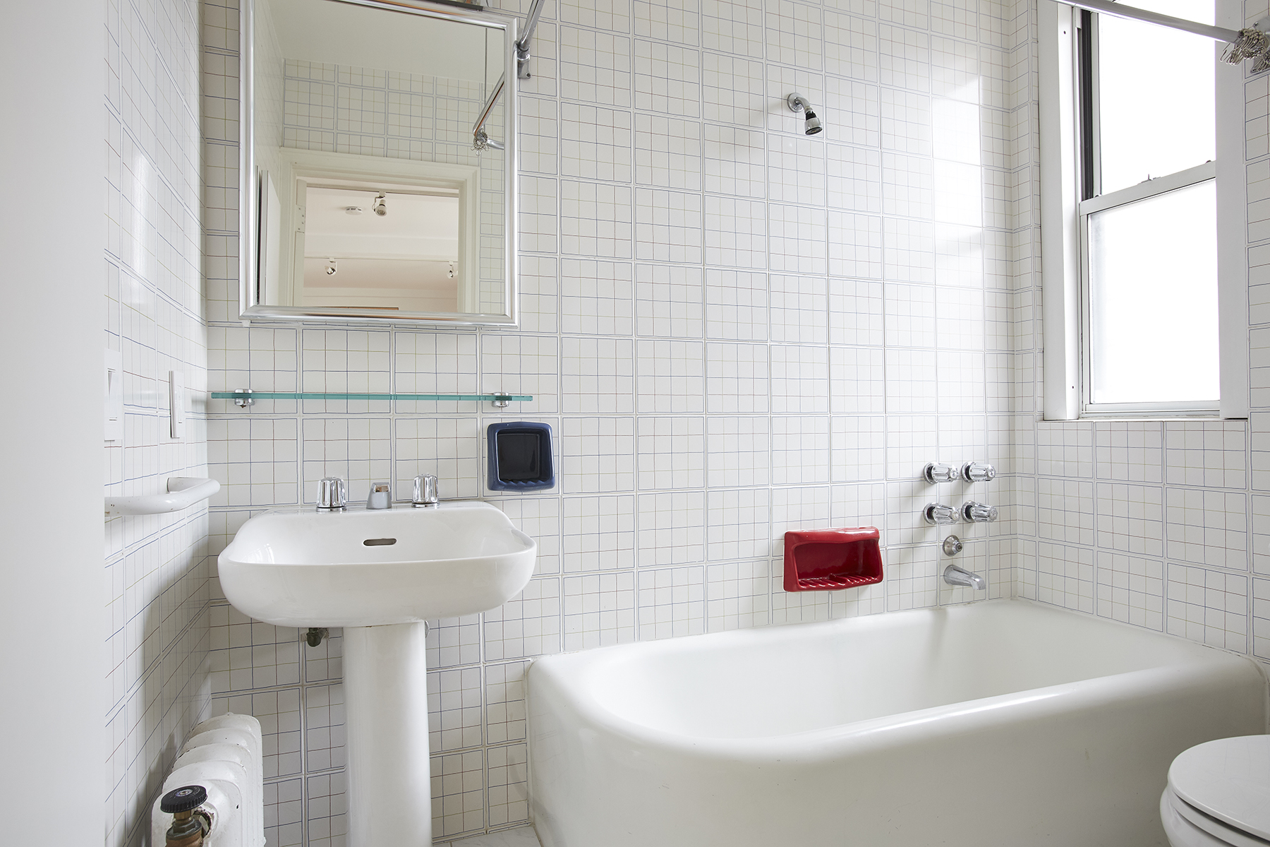 23 East 74th Street, Unit 15B Manhattan, NY 10021 - Photo 4 of 8