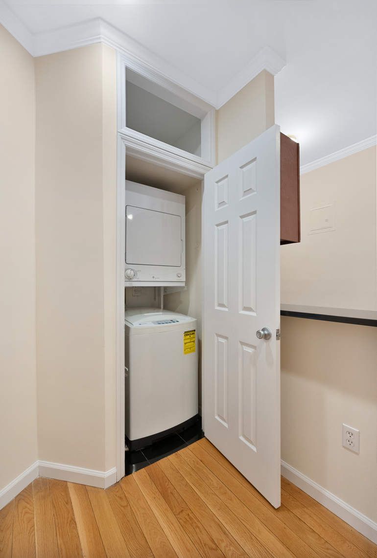 370 Columbus Avenue, Unit 4I Manhattan, NY 10024 - Photo 6 of 11 a view of empty room with wooden floor