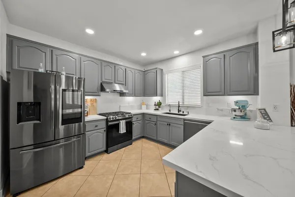 $769,000 | 28341 Willow Court, Santa Clarita, CA 91350