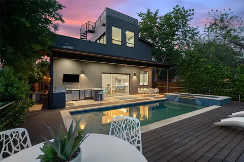 $1,995,000 | 1207 East 13th Street, Austin, TX 78702