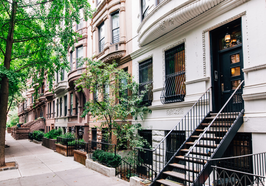 27 West 87th Street, Unit 1 Manhattan, NY 10024 - Photo 11 of 12 front view of a building