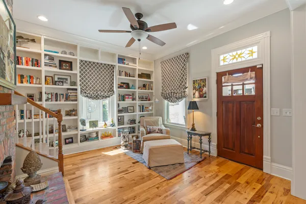 Contact Agent | Neill Avenue, Nashville, TN 37206