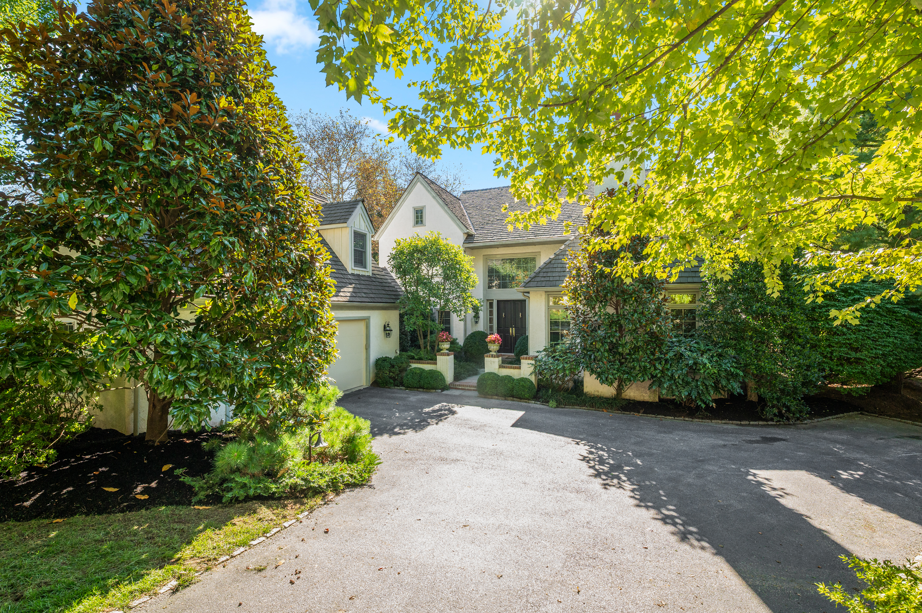 1236 Denbigh Lane Wayne, PA 19087 - Photo 1 of 40