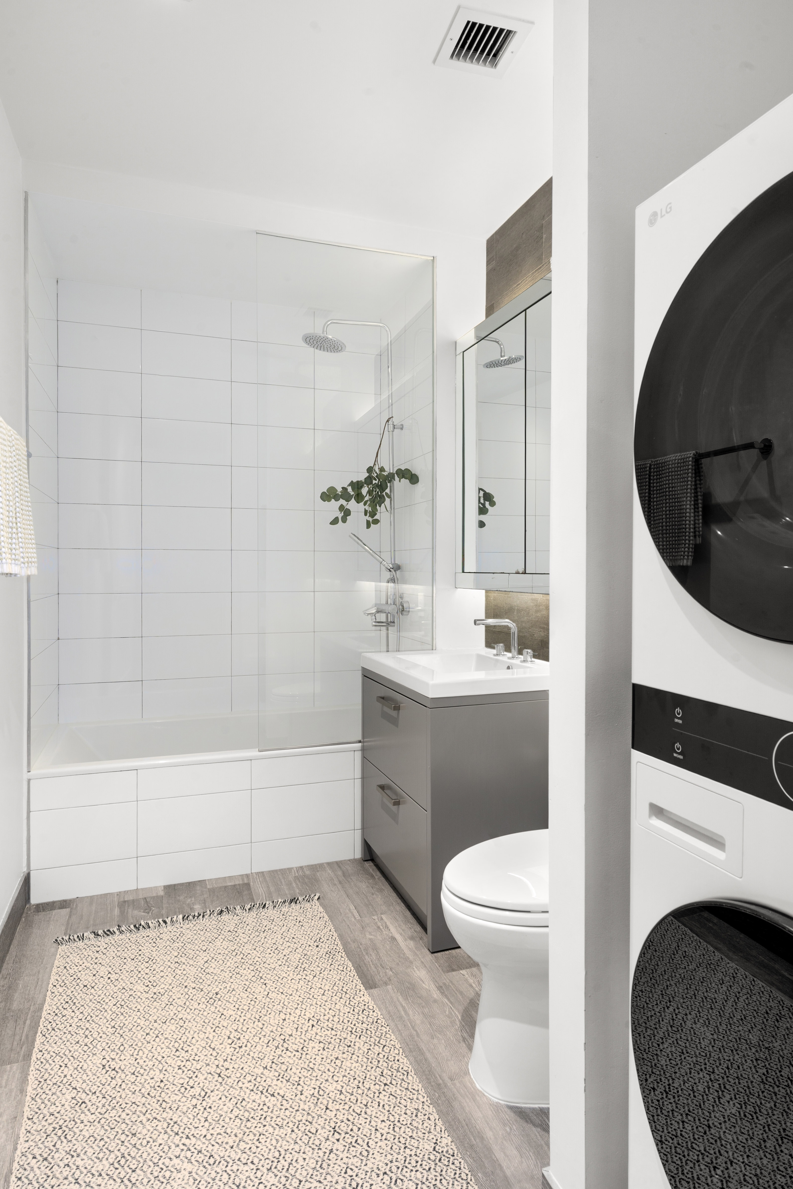 172 North 10th Street, Unit 2A Brooklyn, NY 11211 - Photo 9 of 12 Gallery Image 9