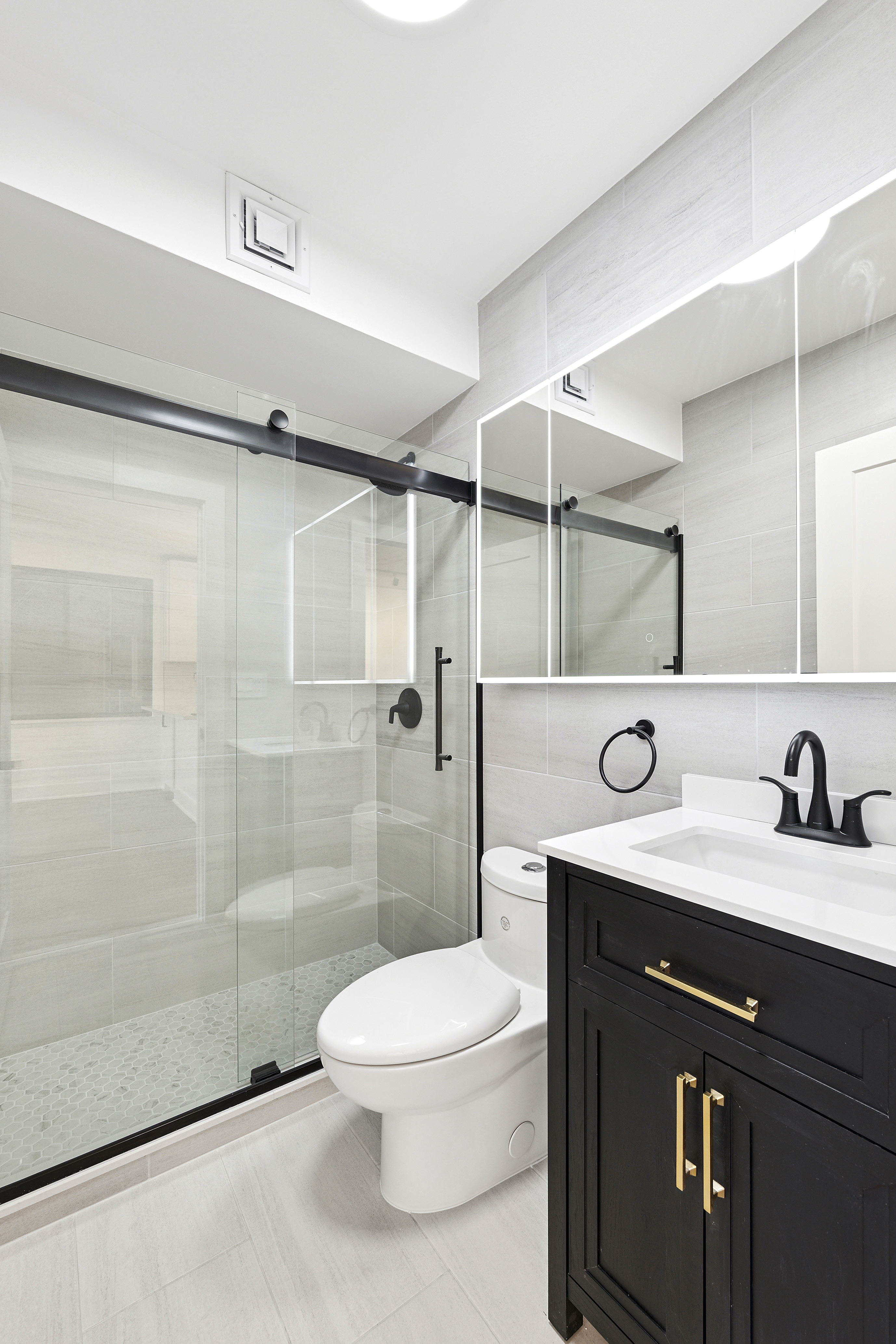 181 7th Avenue, Unit 5A Manhattan, NY 10011 - Photo 4 of 10