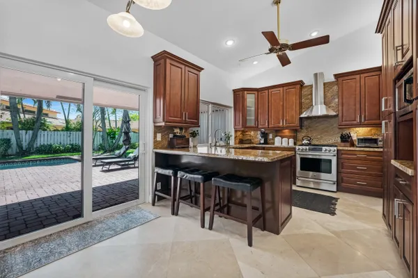 $5,900 | 9600 Northwest 18th Street, Plantation, FL 33322