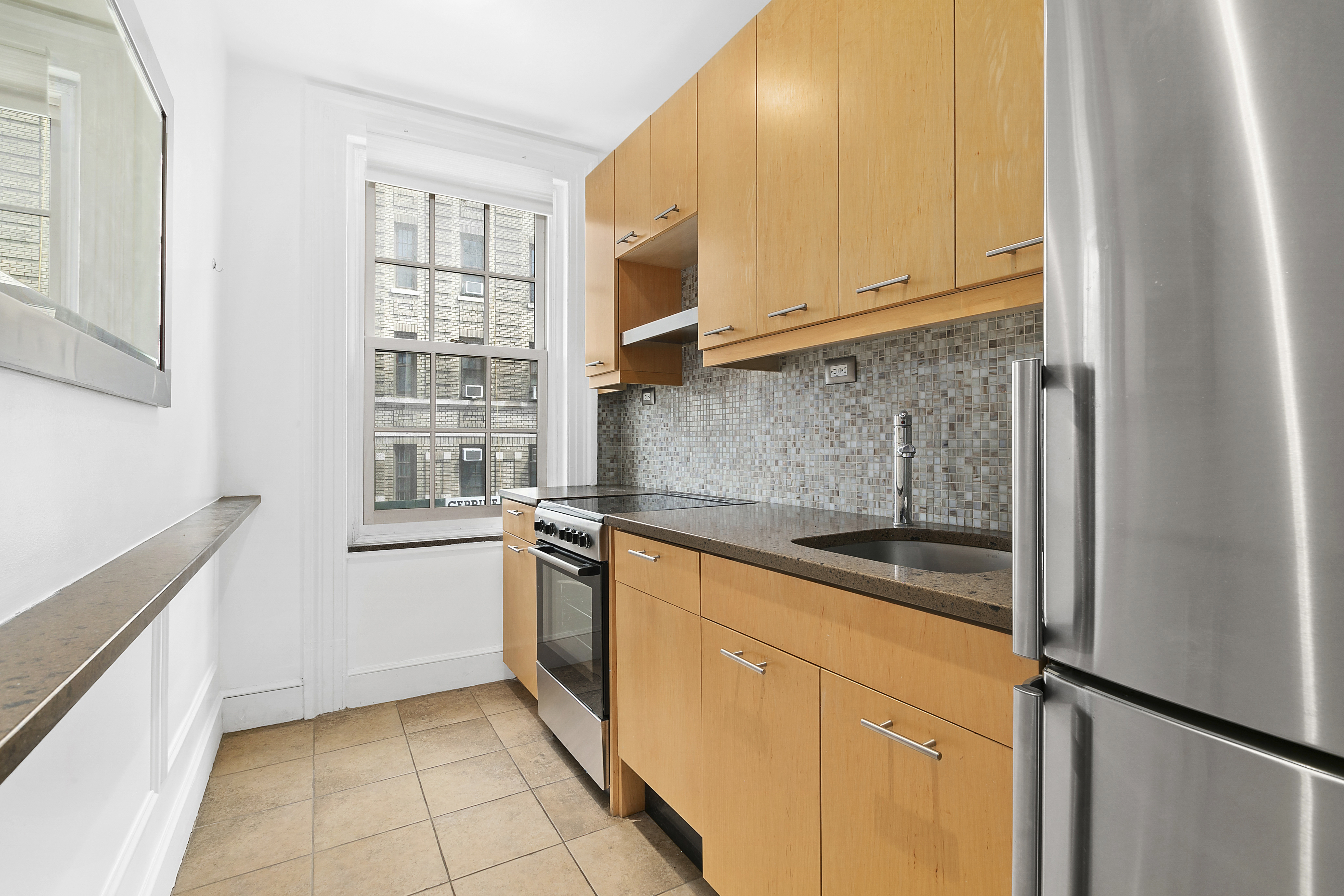 50 Charles Street, Unit 2 Manhattan, NY 10014 - Photo 3 of 6