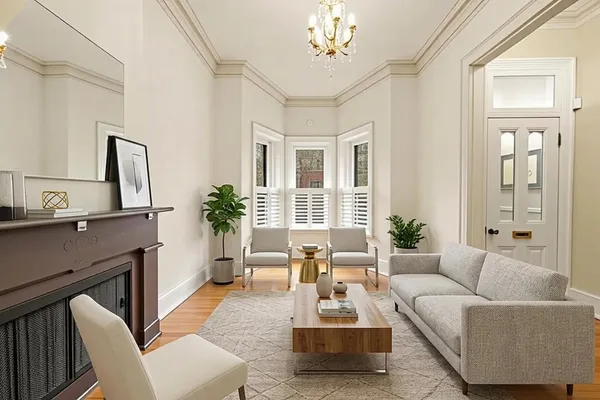$1,850,000 | 2021 N Street Northwest, Washington, DC 20036
