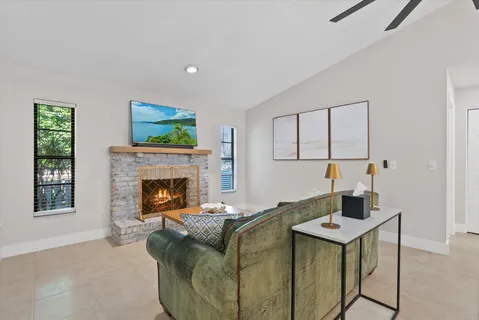 $625,000 | Wilkinson Road, Sarasota, FL 34233