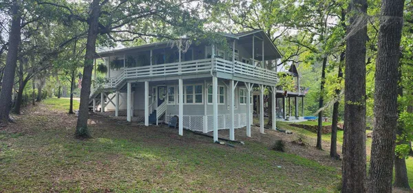 $450,000 | 101 Tony Lane, Huntsville, TX 77320