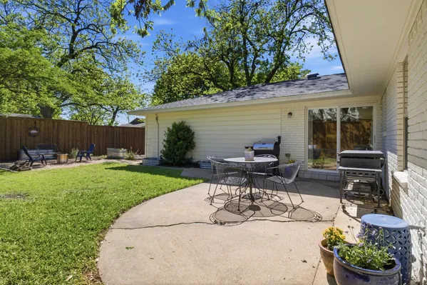 $447,000 | 2250 Peavy Circle, Dallas, TX 75228