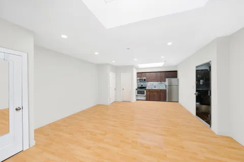 $3,100,000 | 354 Grand Street | Williamsburg