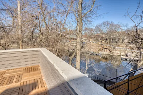 $1,565,000 | 2712 West Sunnyside Avenue, Chicago, IL 60618