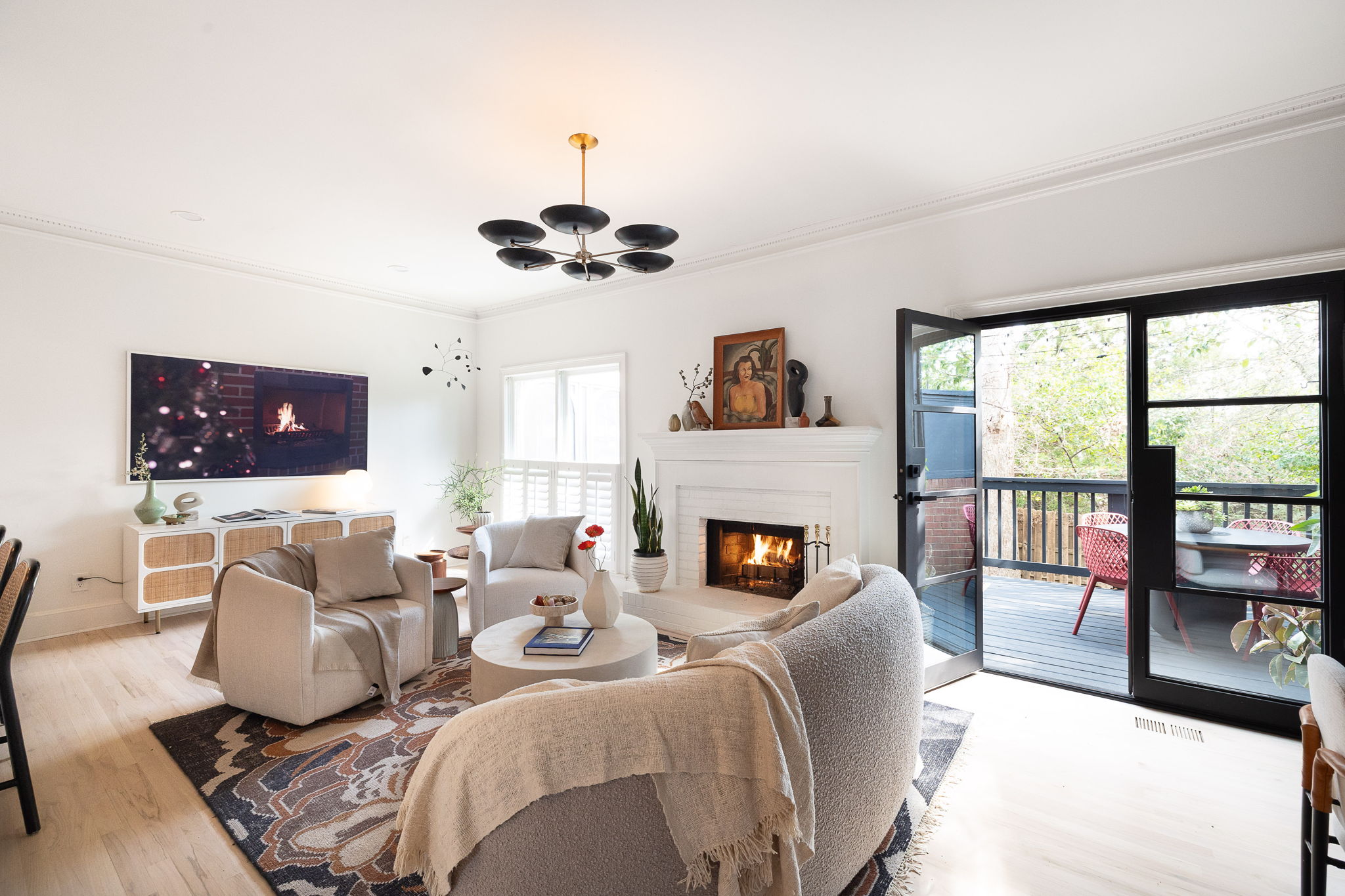 237 Sycamore Place Decatur, GA 30030 - Photo 3 of 55