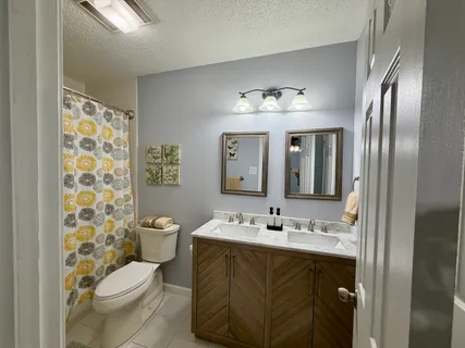 $335,000 | 635 Little Farms Avenue, River Ridge, LA 70123