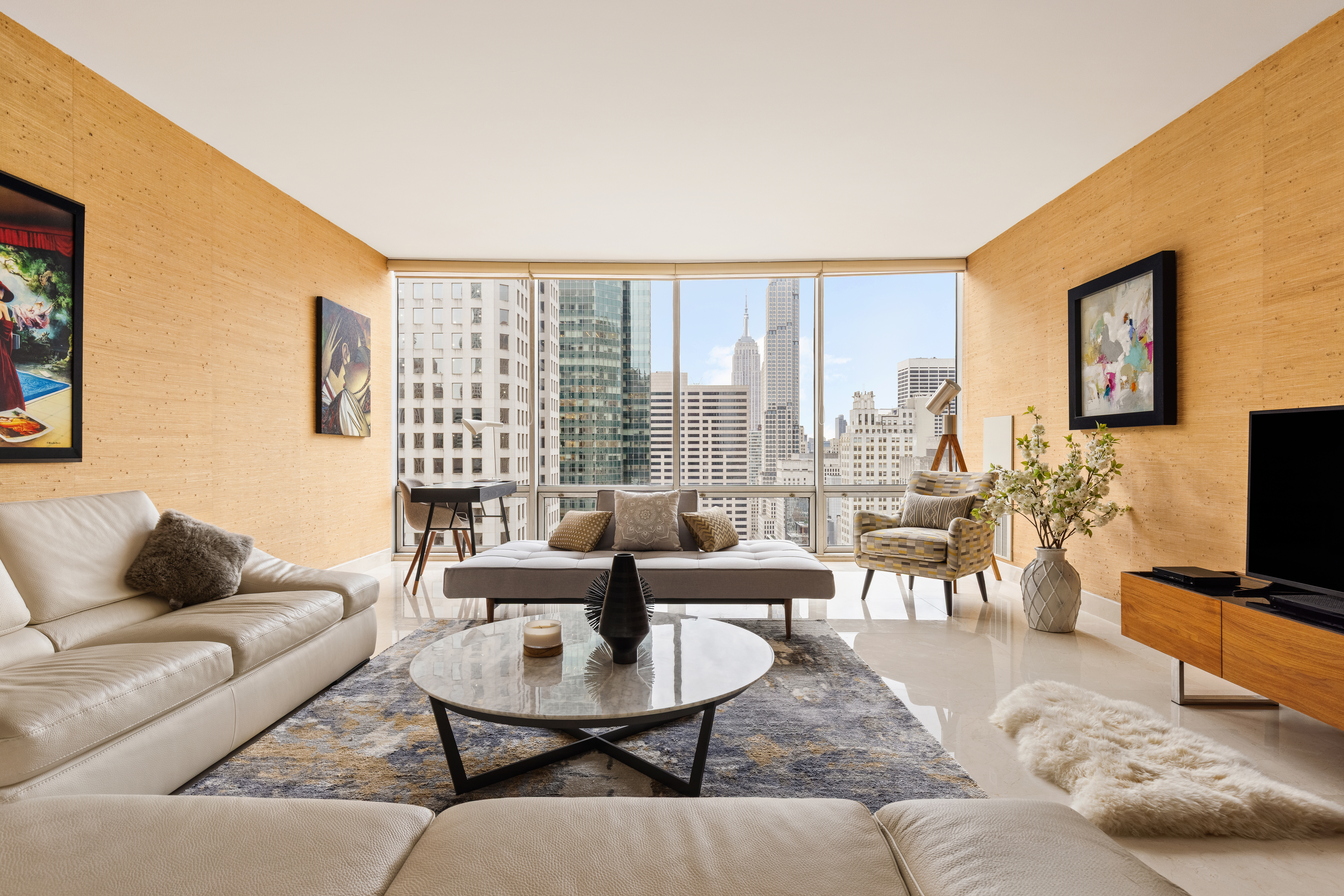641 5th Avenue, Unit 28F Manhattan, NY 10022 - Photo 2 of 9 Gallery Image 2
