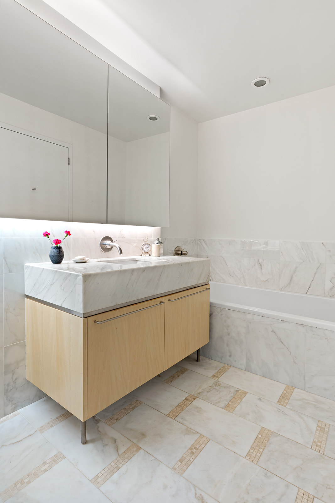 200 Chambers Street, Unit 21E Manhattan, NY 10007 - Photo 8 of 21 Gallery Image 8