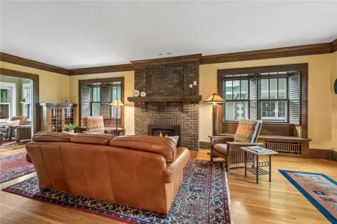 $950,000 | 4711 Dupont Avenue South, Minneapolis, MN 55419